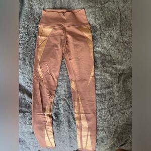 Alo size small leggings.